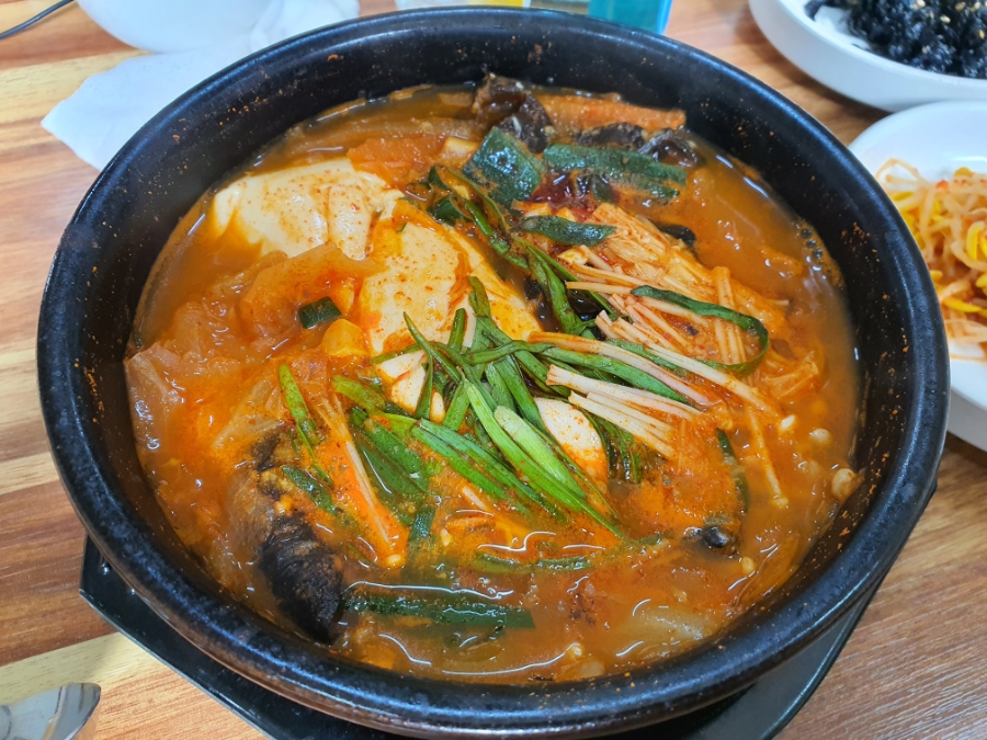 구들장돌구이식당 사진 2
