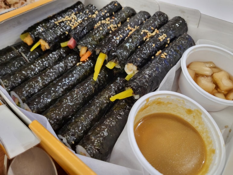 펭귄꼬마김밥 이미지