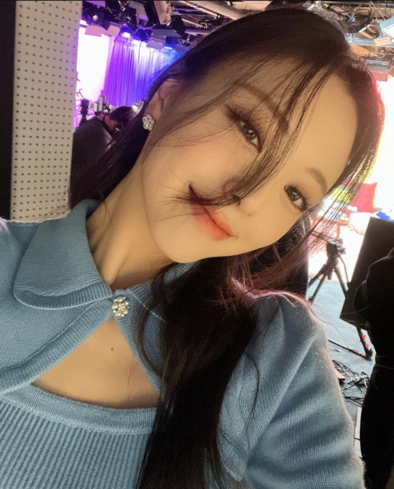 유나앤 이미지