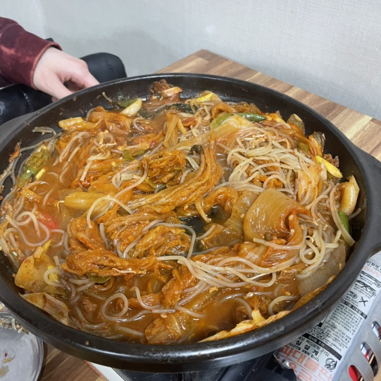 장터뼈다귀 이미지