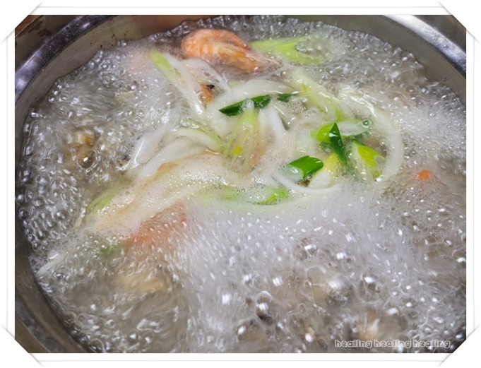 백청우칼국수금곡점 이미지