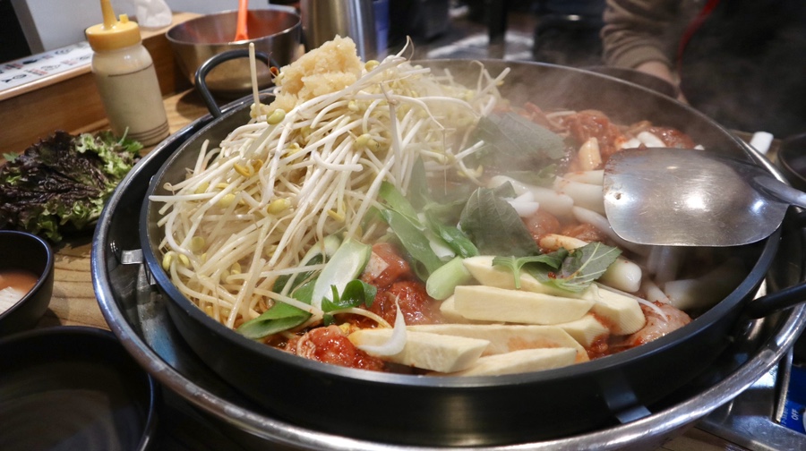 콩닭콩닭닭갈비 이미지