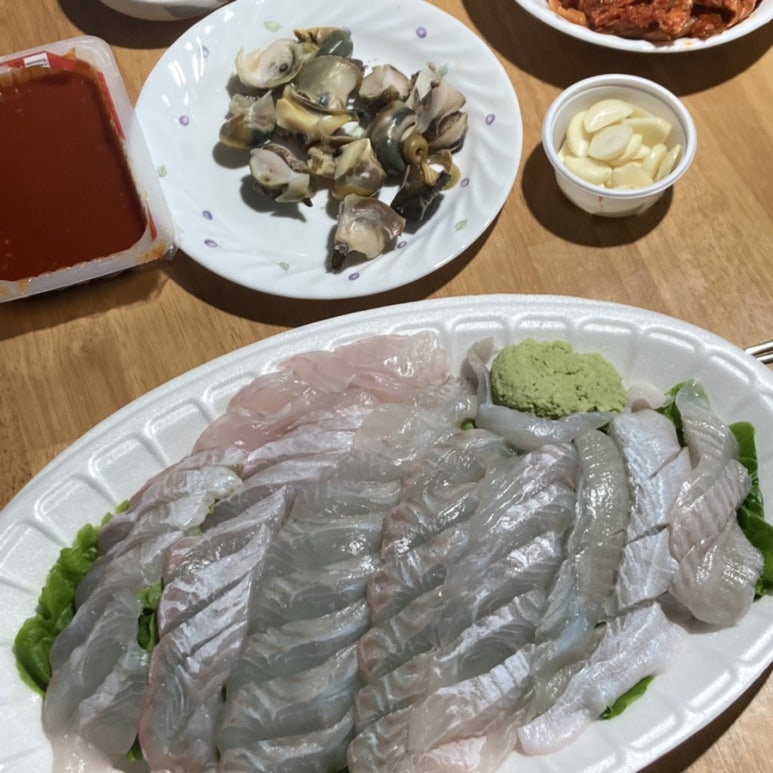 일락횟집 이미지