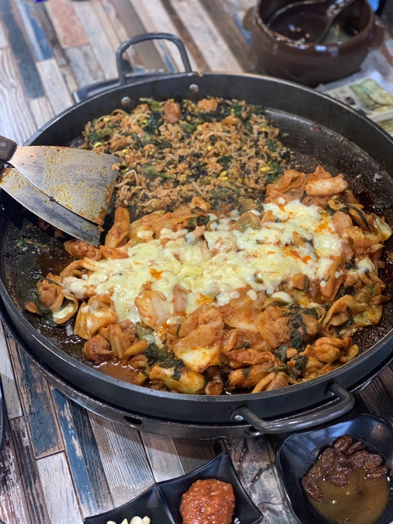 뽁닭뽁닭춘천닭갈비 이미지