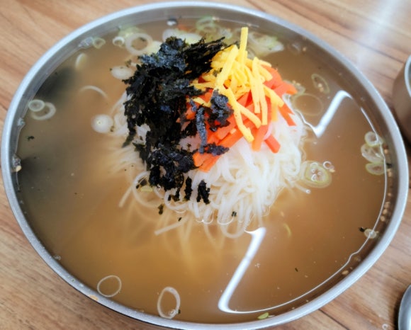 산마루멸치국수 이미지