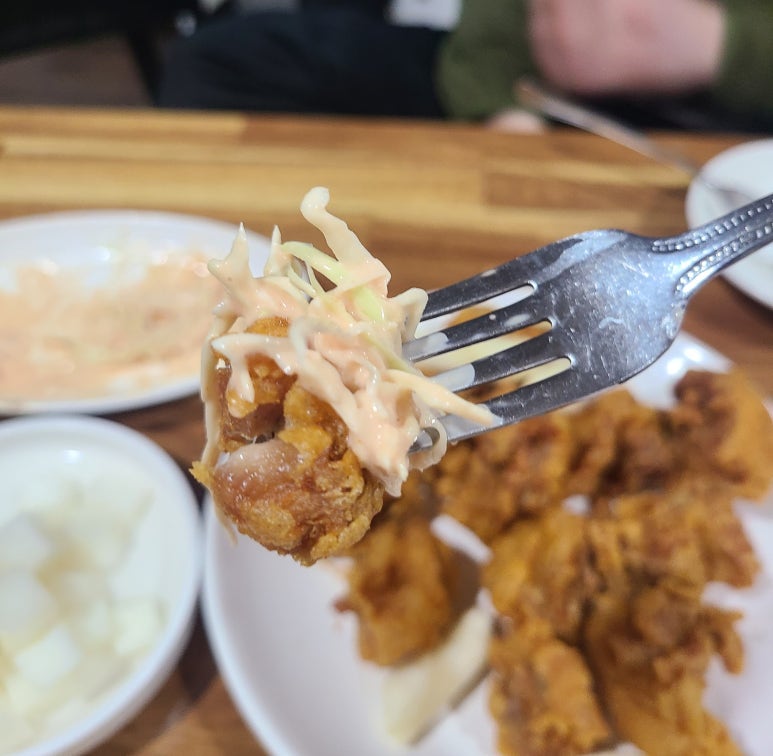 맥주먹는닭 이미지