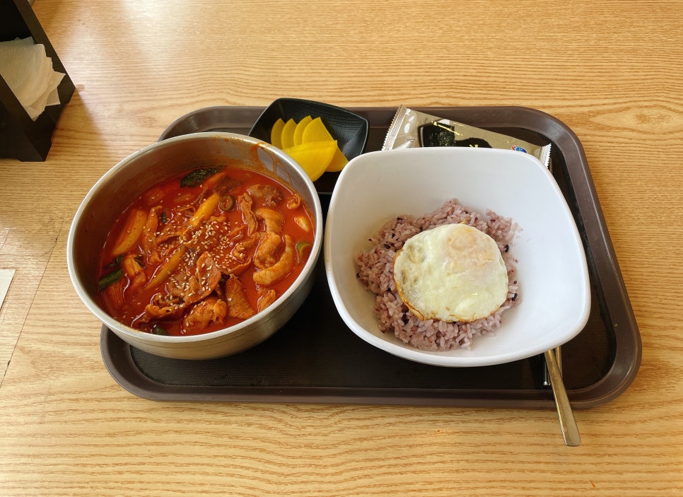 청춘두루치기 이미지