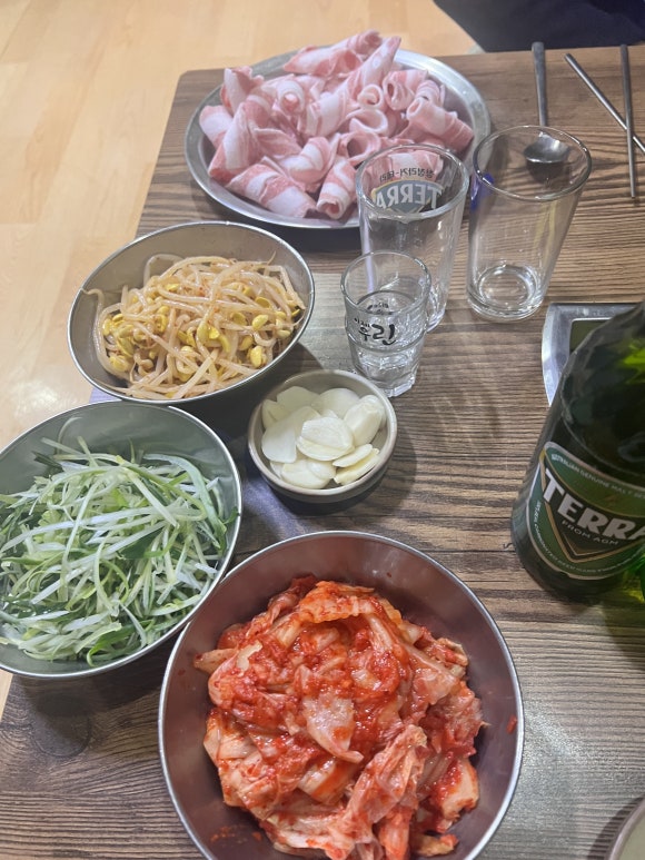 돈다발대패삼겹 이미지