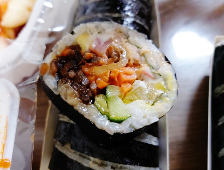 먹깨비김밥 이미지