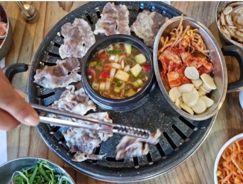 두툼이생고기 이미지