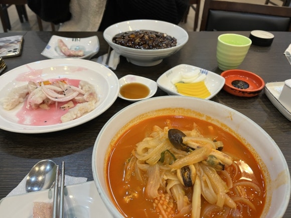 비에이치씨치킨안서점 이미지