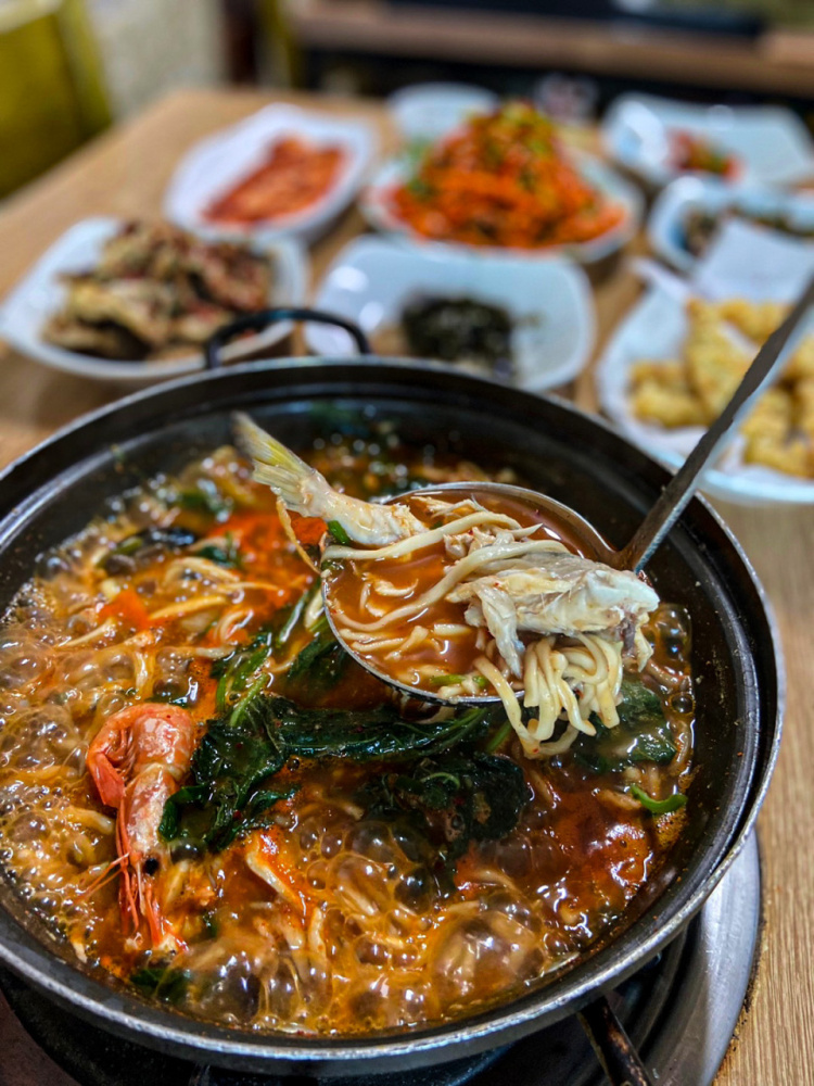 복어칼국수 이미지