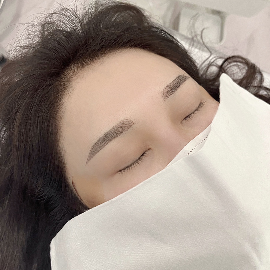 레빗브로우 이미지