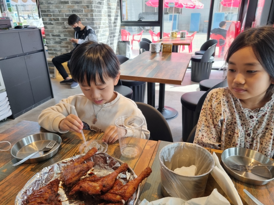 야들리애구읍뱃터점 이미지