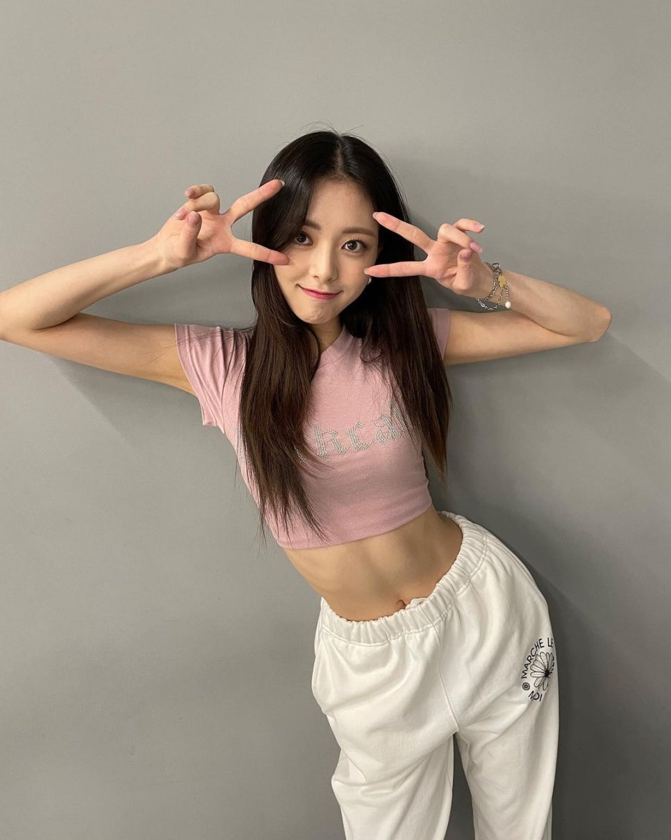 유나케이크 이미지