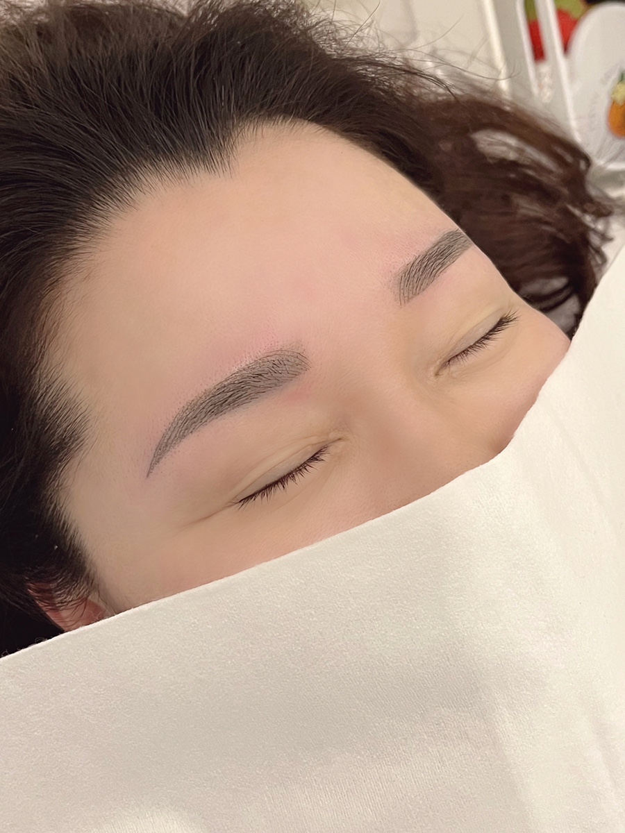 레빗브로우 이미지