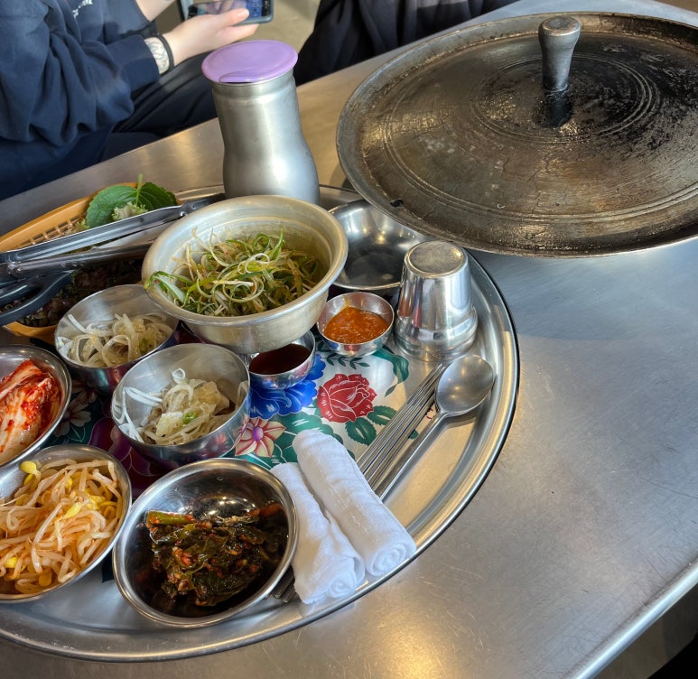 병영솥뚜껑삼겹살 이미지
