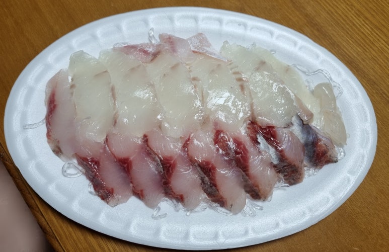 수산시장막썰어횟집 이미지