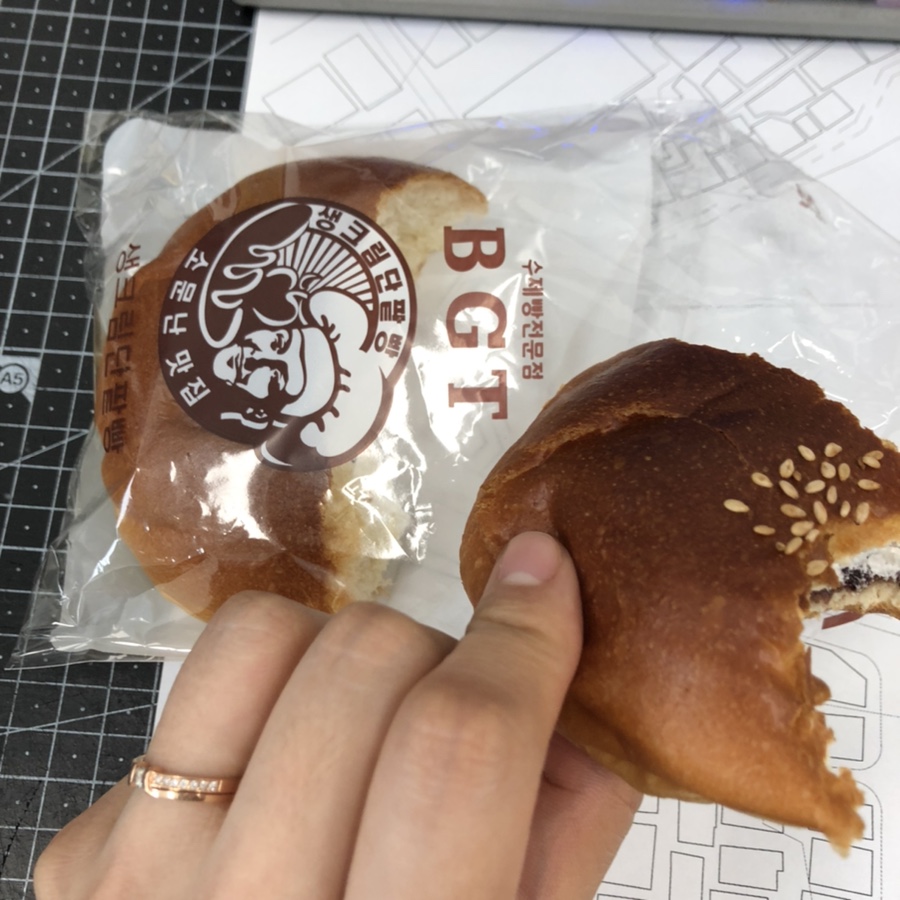 비지티호두단팥빵 이미지