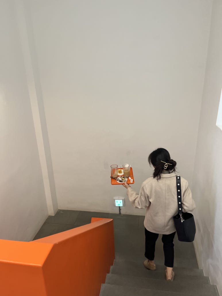 데이글로우(dayglow) 이미지