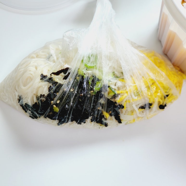 뚱김밥과국수 이미지