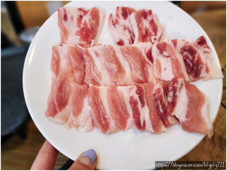 큰바우식당 이미지