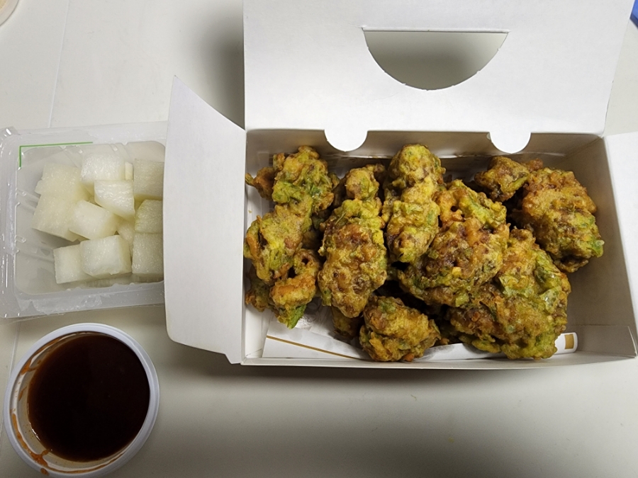 청치킨 이미지