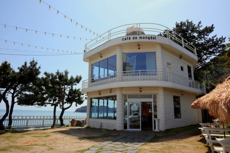 카페드 몽돌 이미지