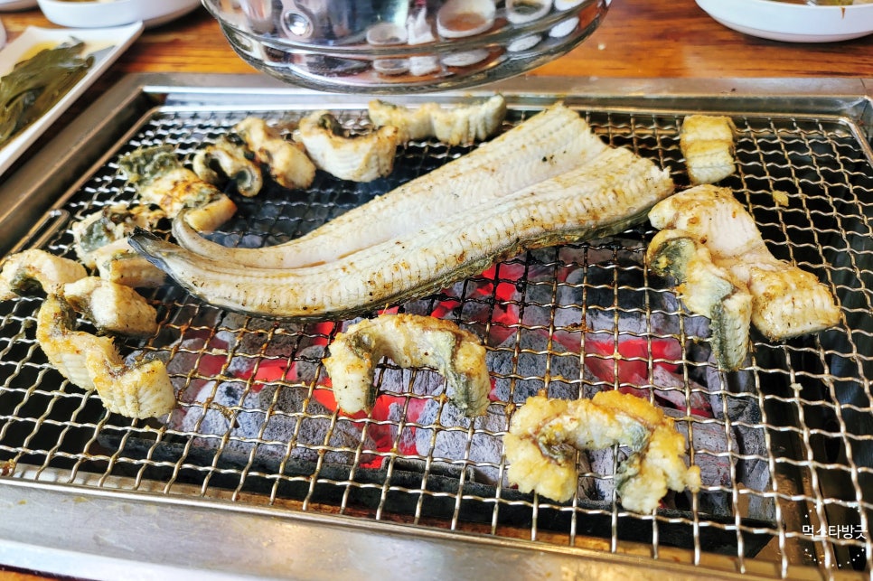 힘센풍천민물장어직판장 이미지