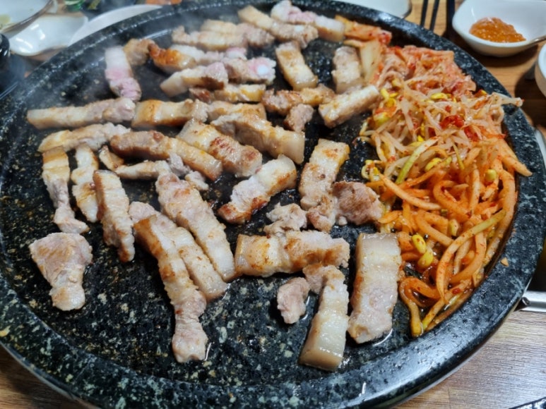 상규네돌판삼겹살 이미지