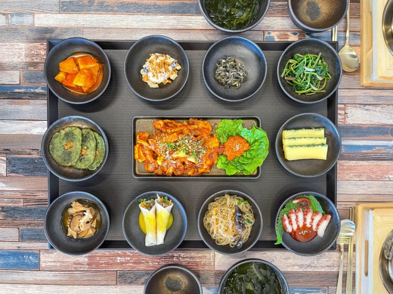 사계꽃담집 이미지