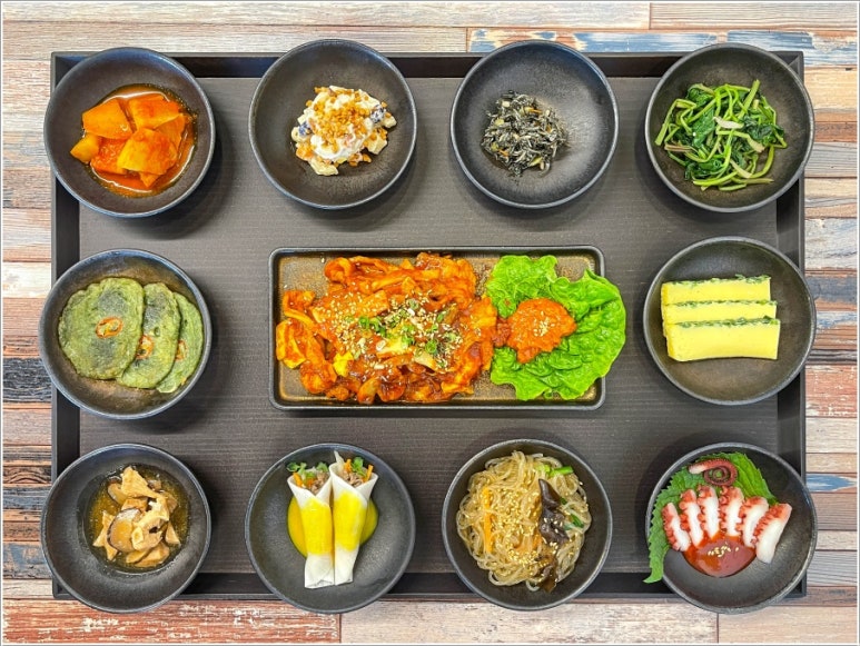사계꽃담집 이미지