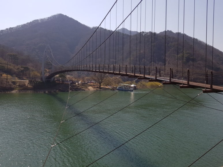 구름다리 이미지