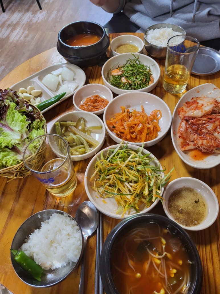 통나무돼지짱 이미지