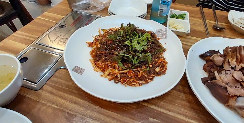 돈토지왕족발 이미지