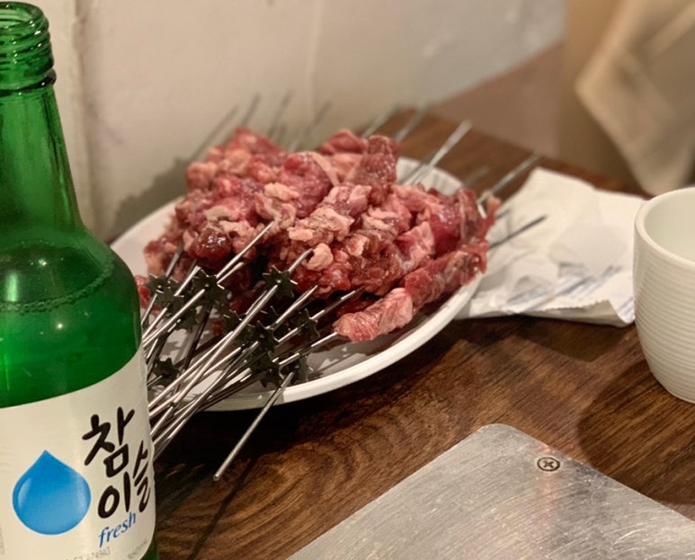 황소양꼬치 이미지