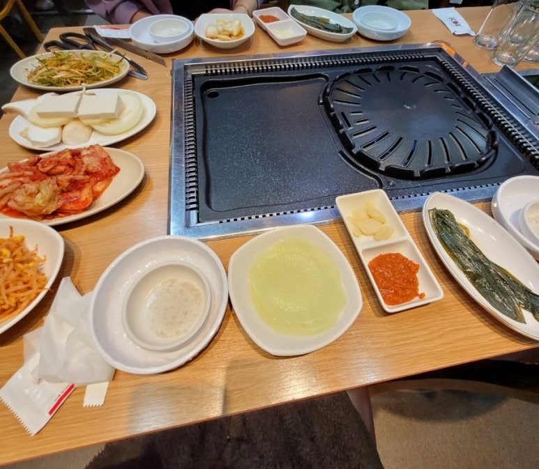 두리생고깃집 이미지