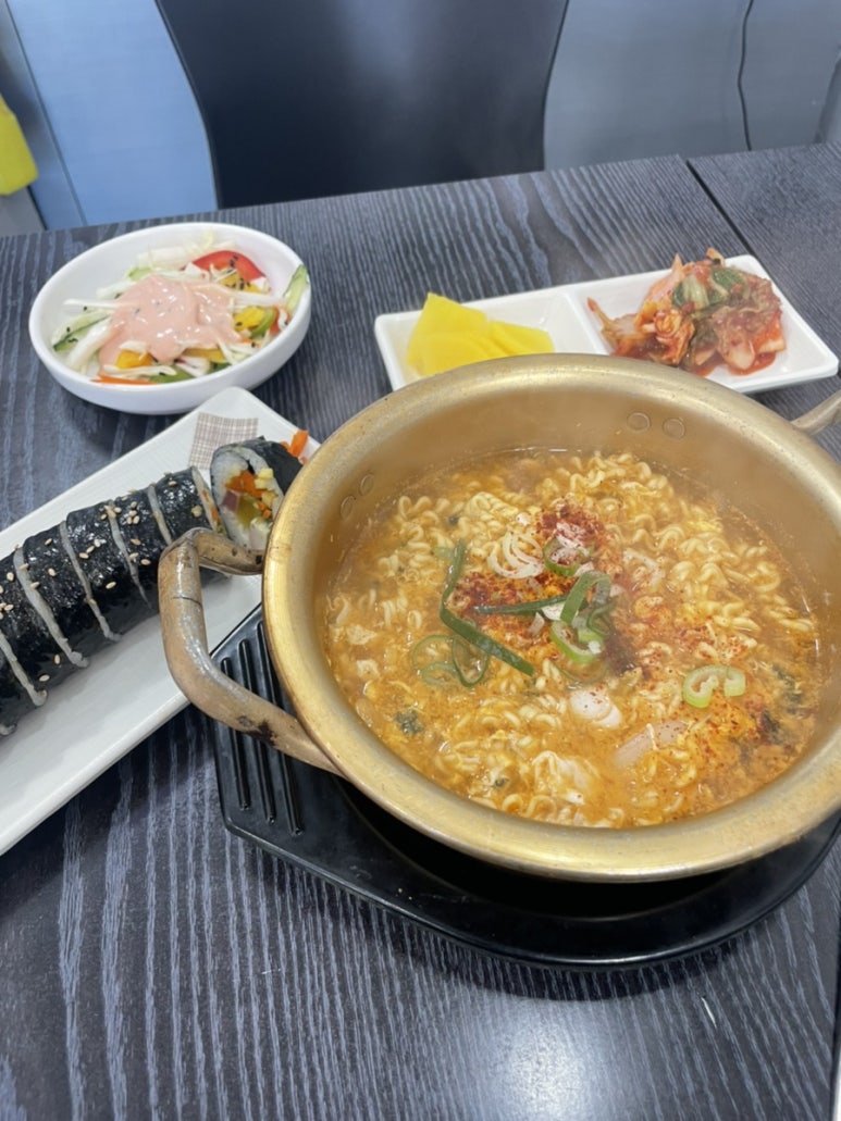 연지네김밥 이미지