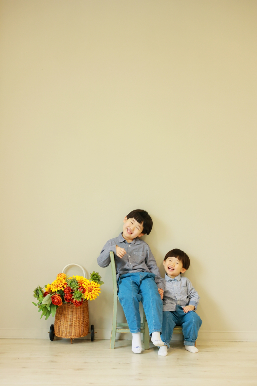 엄지스튜디오 이미지