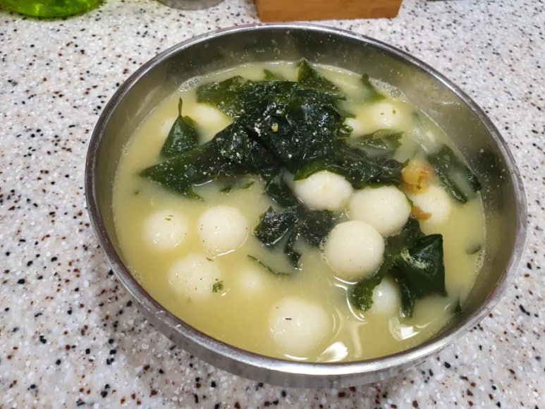 엄마칼국수 이미지