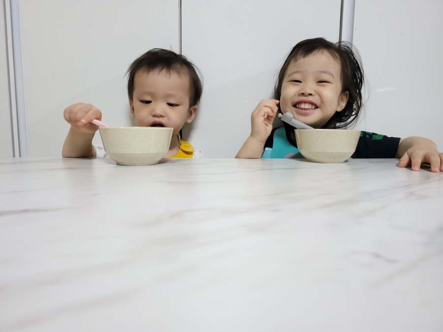 토함돼지국밥 이미지