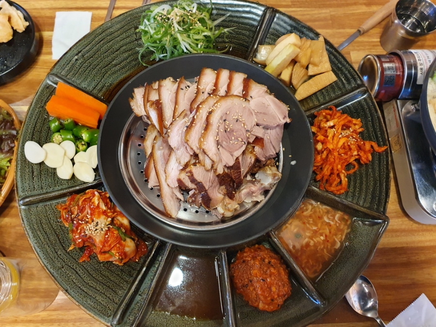 권민지의바른족발보쌈 이미지