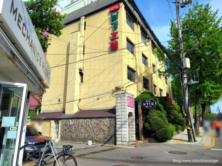 하얀100주유소 이미지