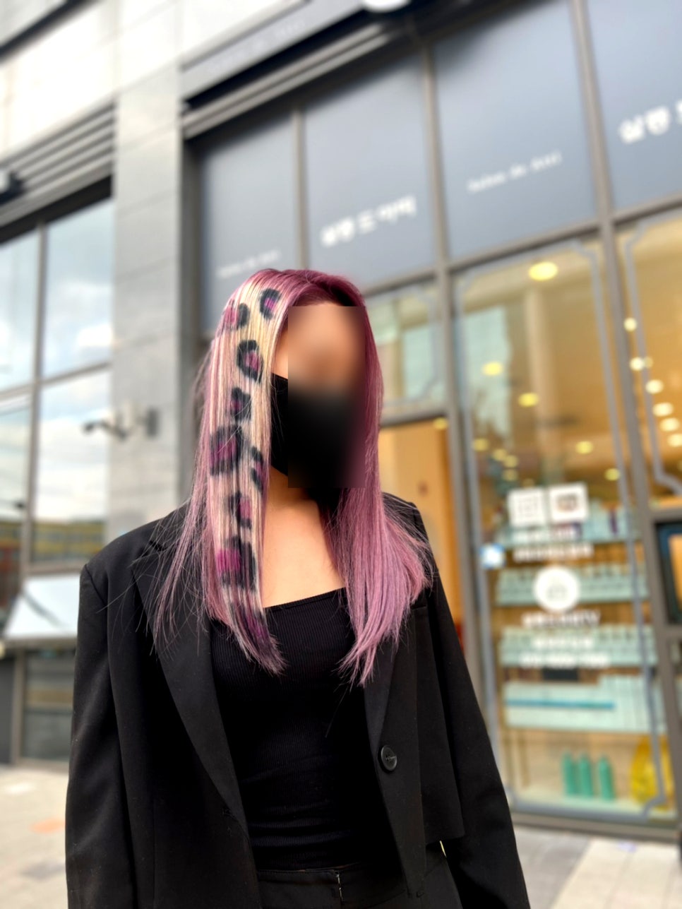 살롱드아띠 이미지