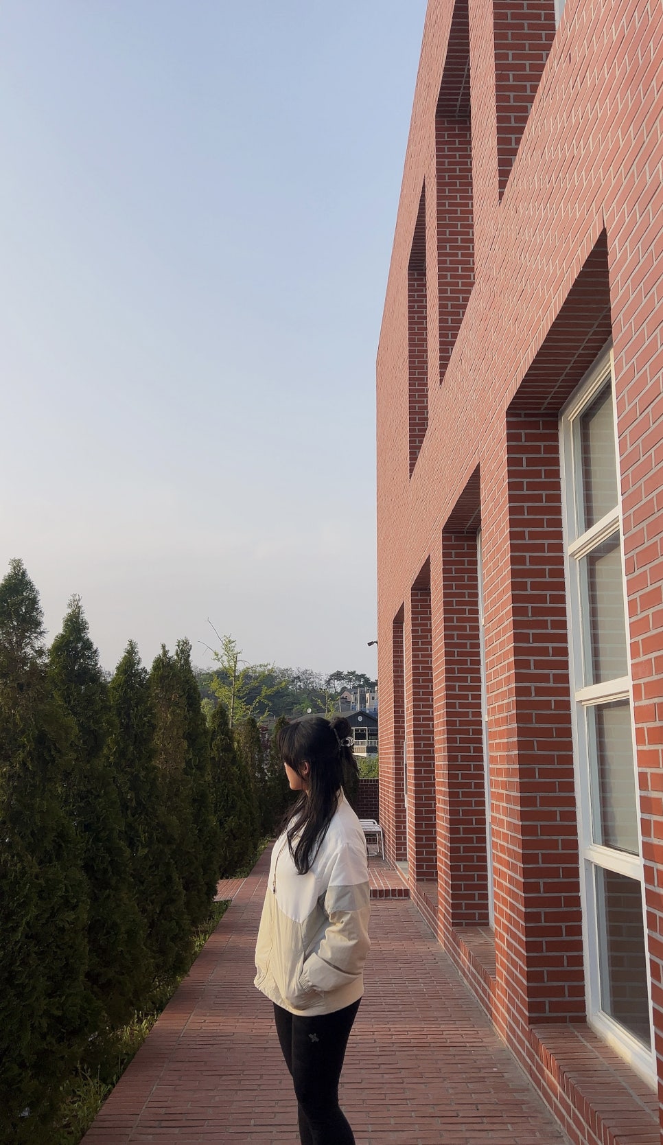 데이글로우(dayglow) 이미지