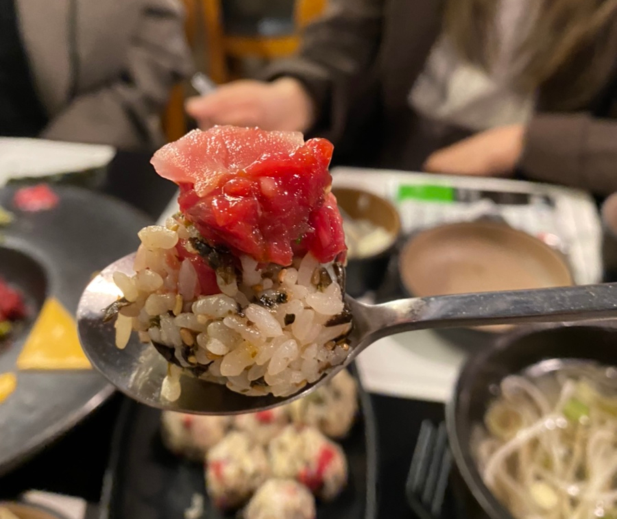 홍육회 이미지
