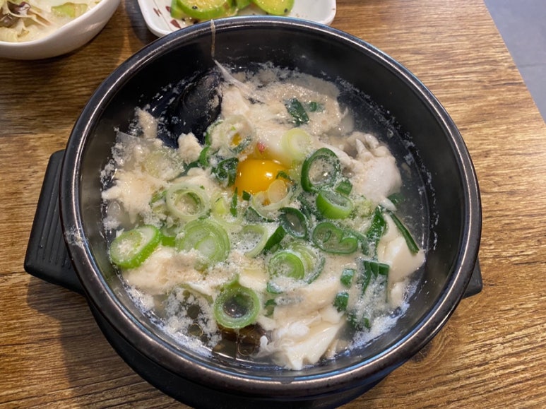 장모식탁 이미지