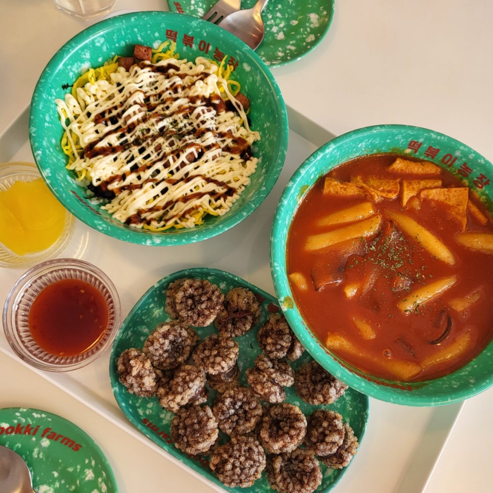 칭구떡볶이 이미지