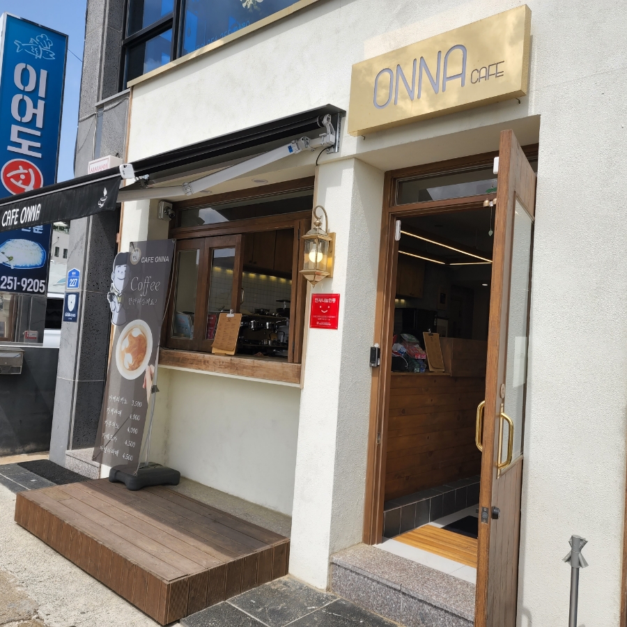 CAFE ONNA(카페 온나) 이미지