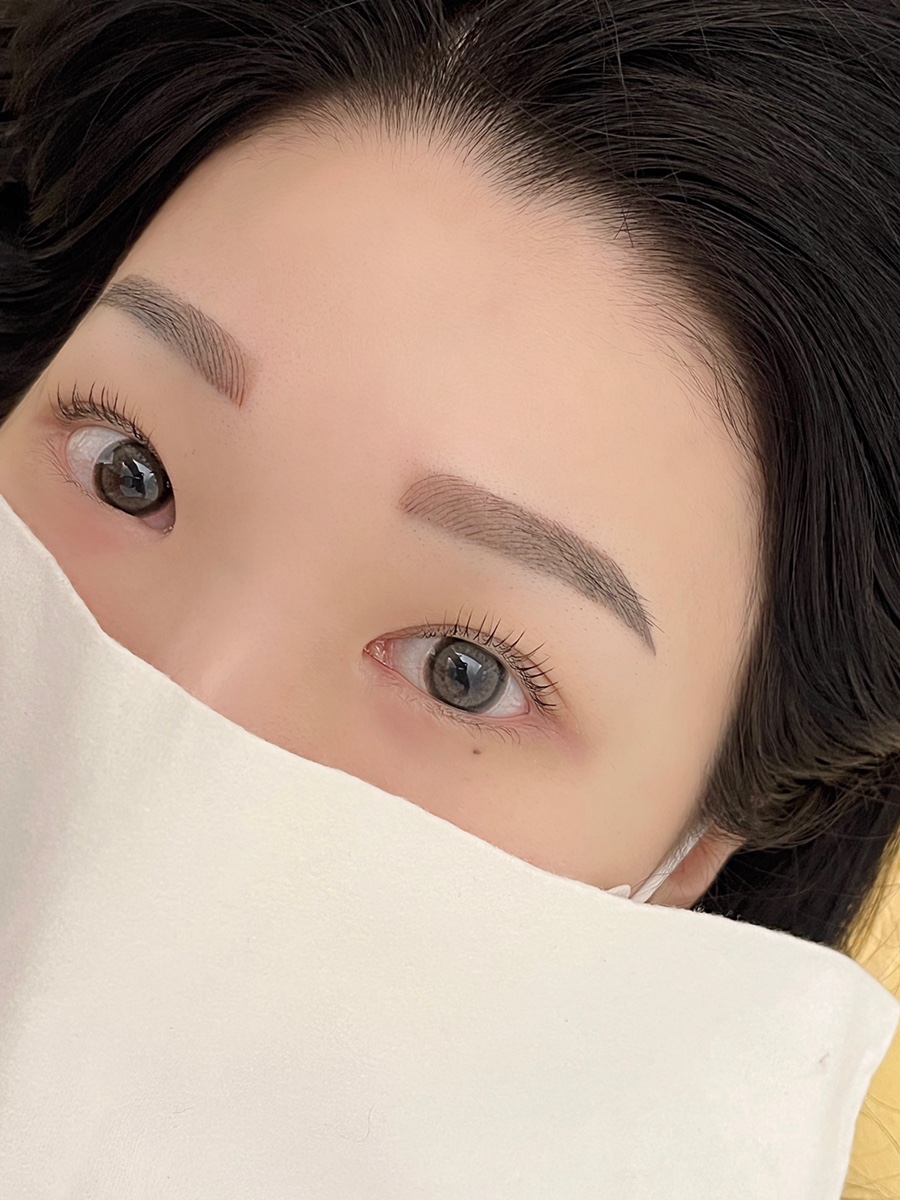 레빗브로우 이미지
